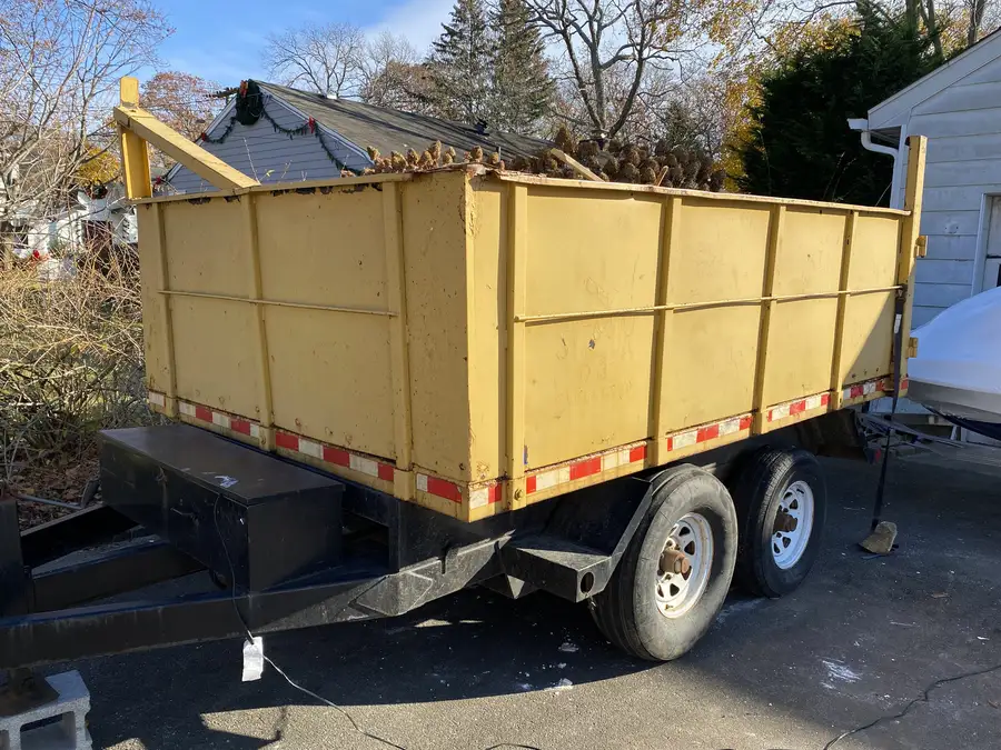 Superior Rubber Wheel Dumpster Rental Taylor, MI